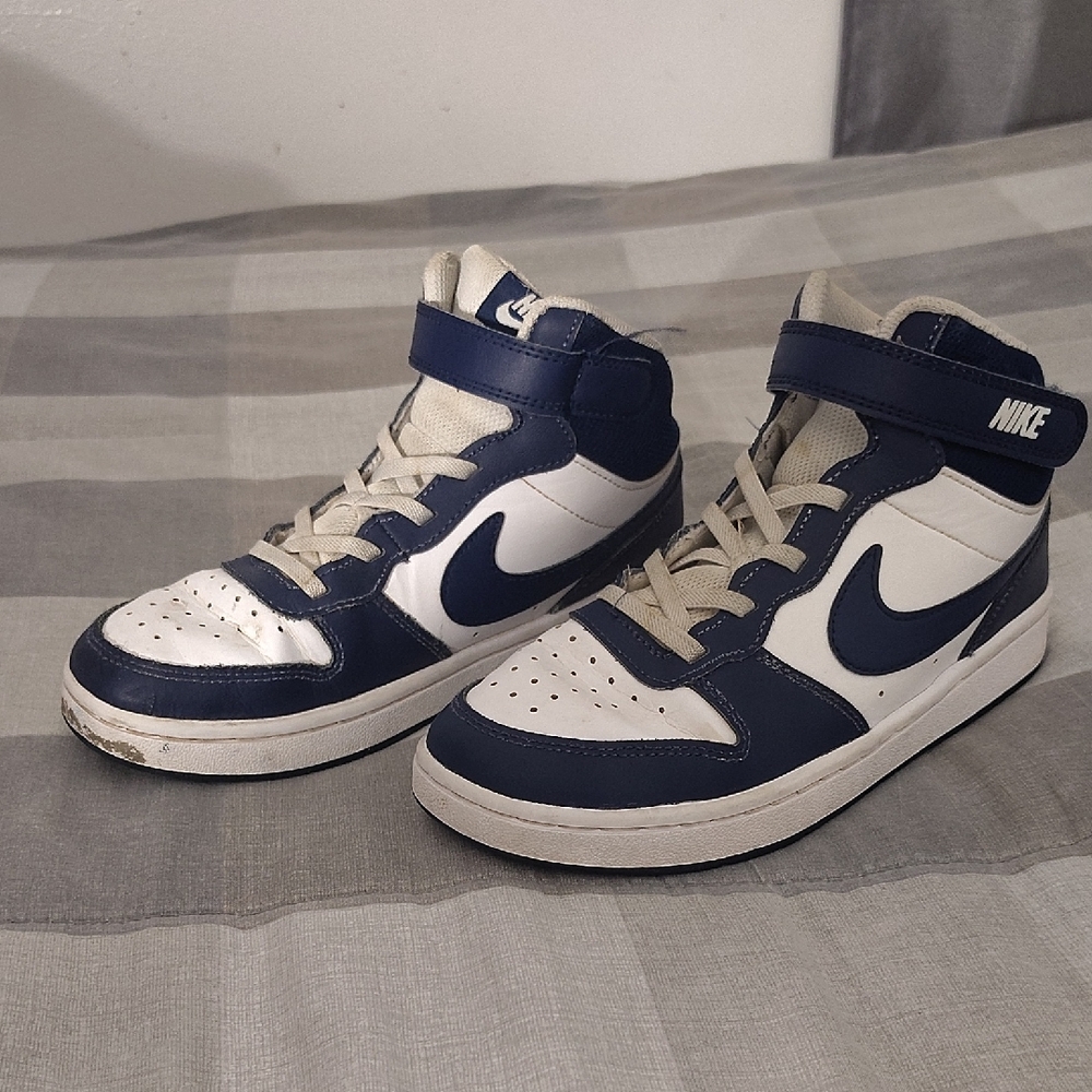 Nike Kids' Navy and White Sneakers